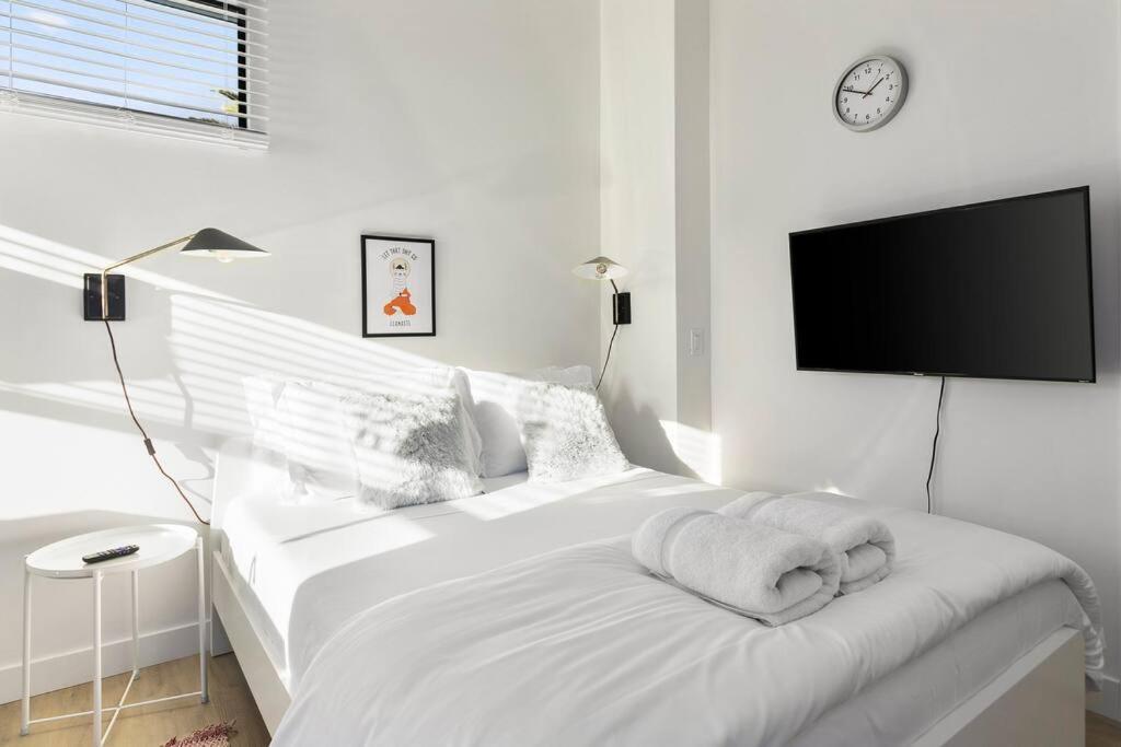 Micro Studio With Balcony & Pool View - Walk To Ot Scottsdale Exterior foto